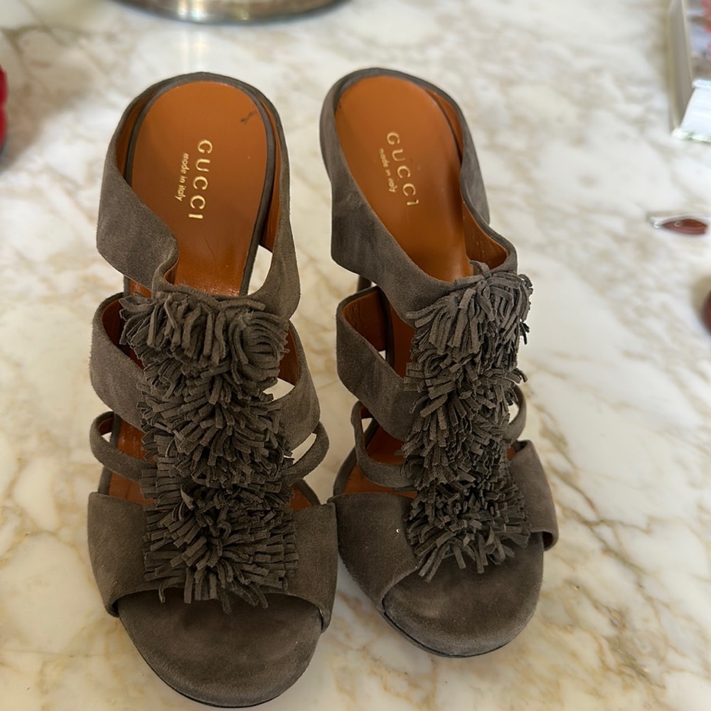 Gucci Gray Heels with Textured Embellishments